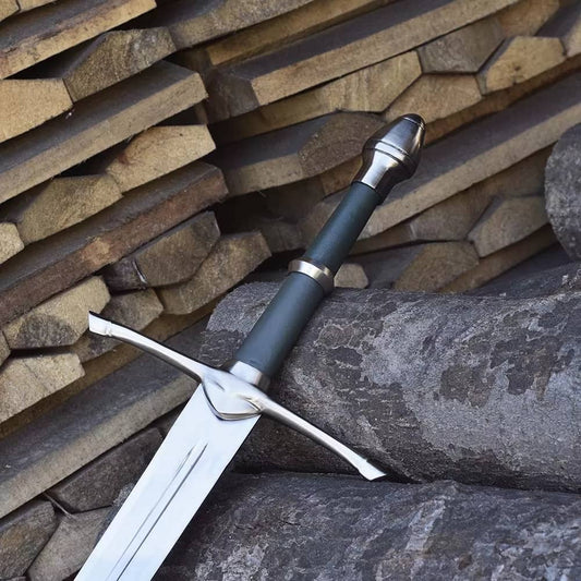 Aragorn Strider Ranger sand Sword