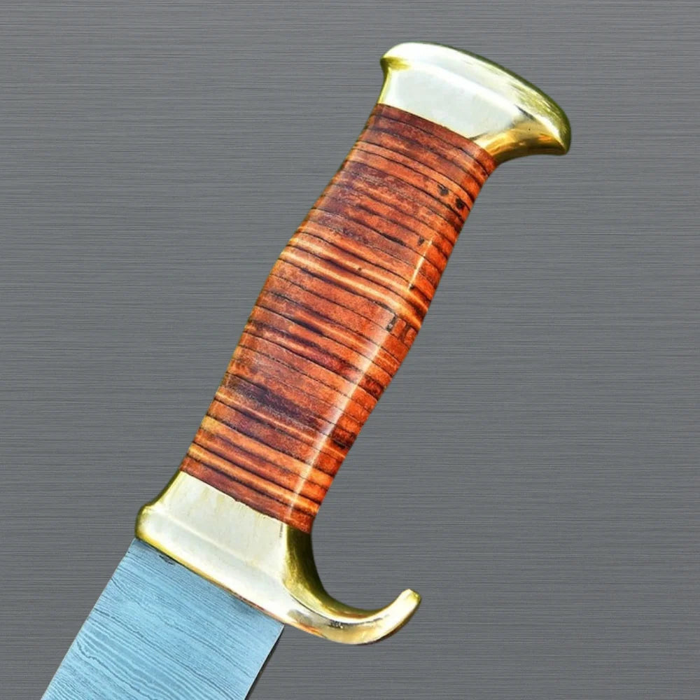 Damascus Hunting Knife with Leather Sheath