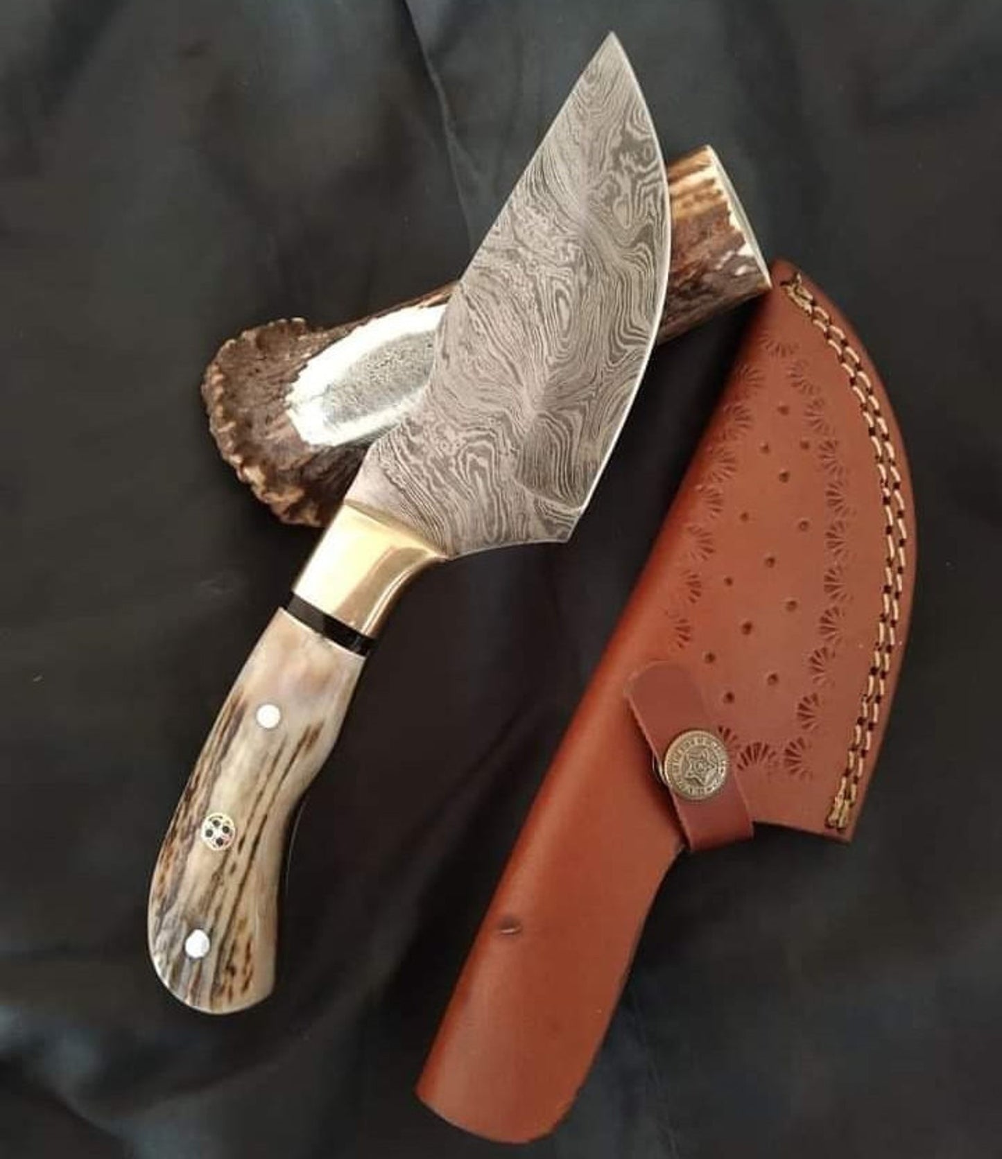 Damascus Steel Skinning 8" Knife with Stag Horn Handle