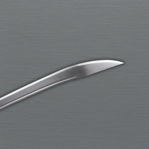 Close-up of 1095 steel broadsword blade