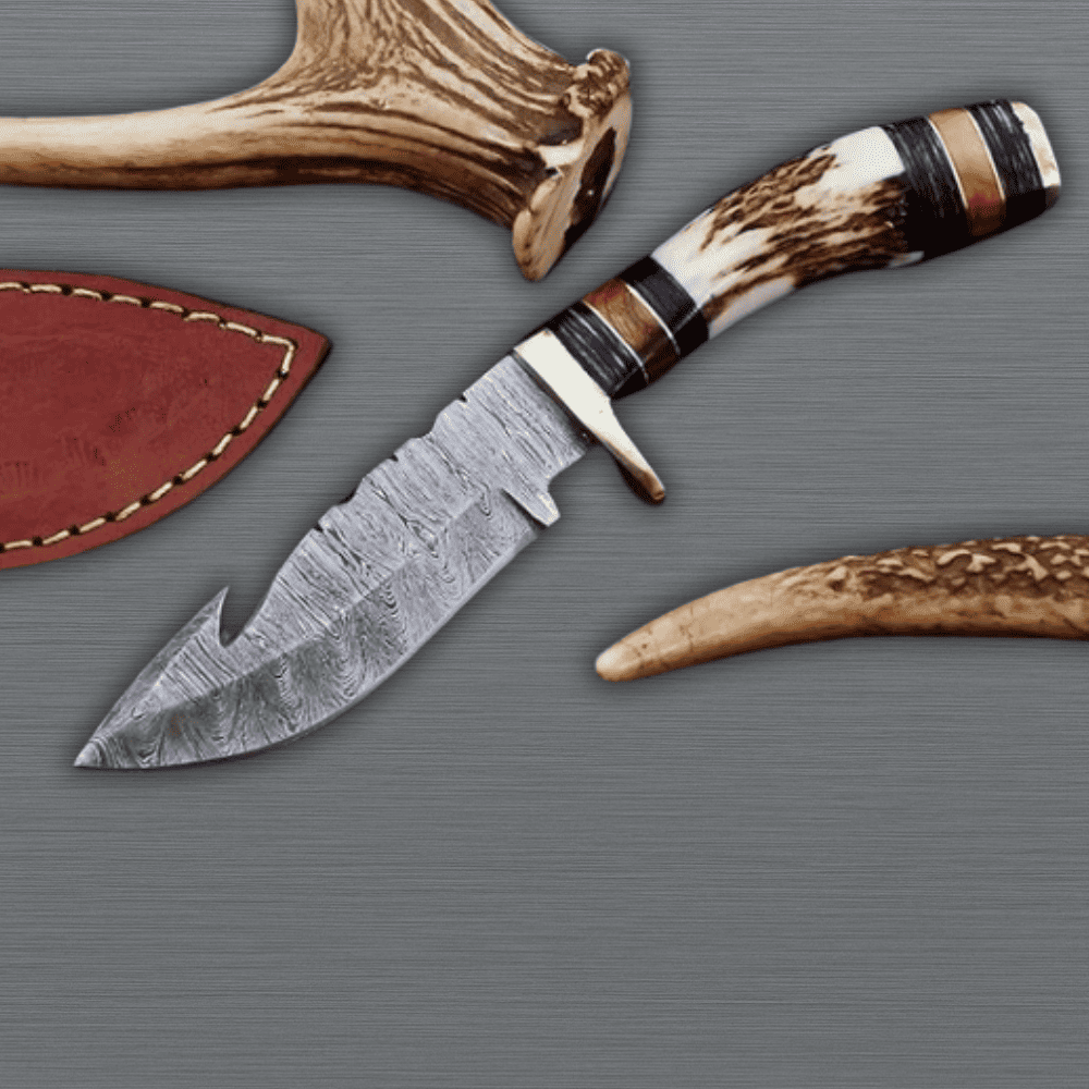 Gut Hook Damascus Hunting Knife Stag Horn Handle