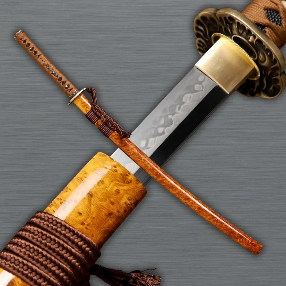 Clay-tempered katana showing hamon pattern