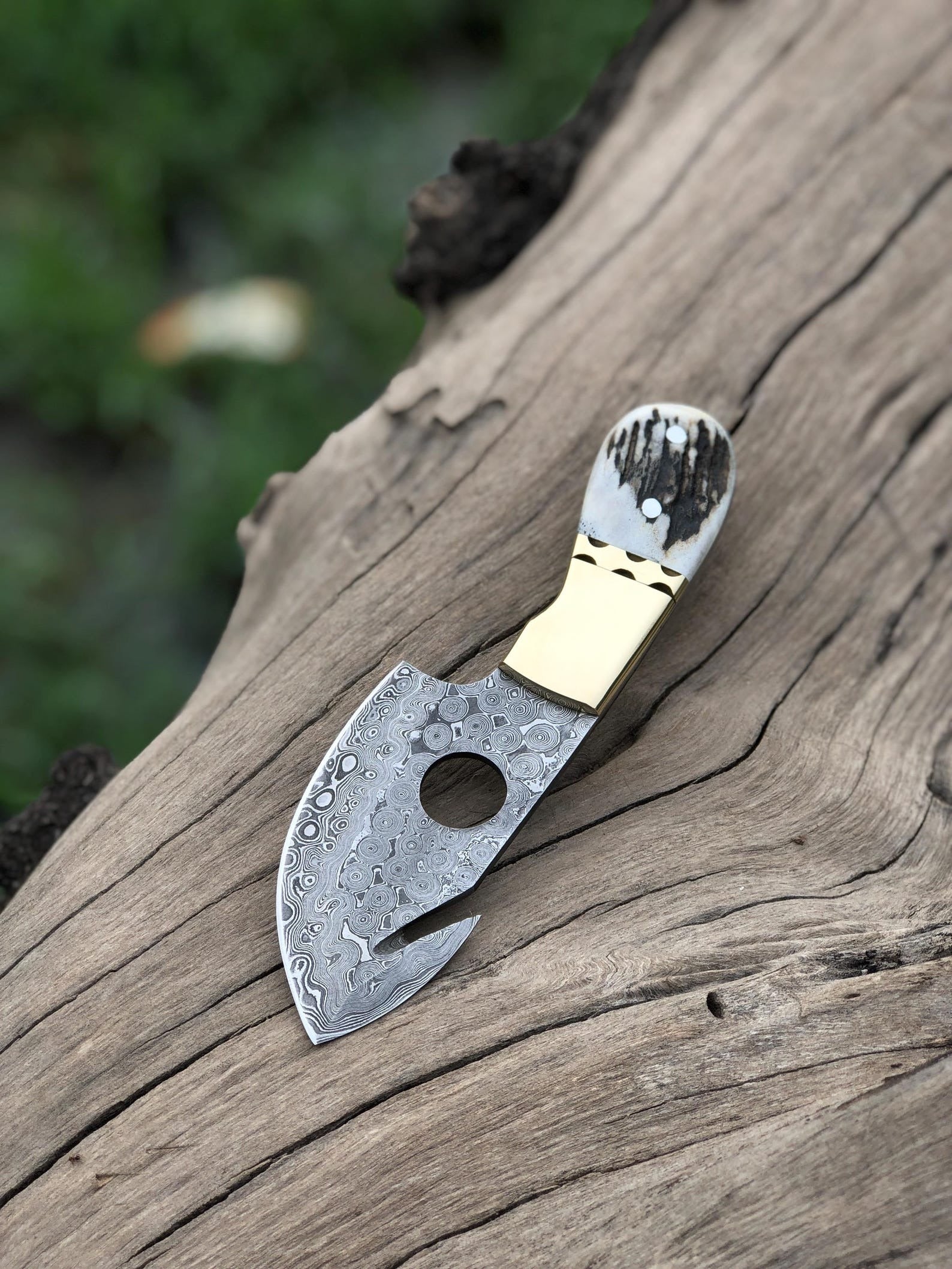 Damascus Guthook Skinning Knife with Leather Sheath