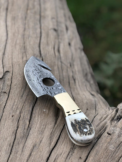 Damascus Guthook Skinning 7.5" Knife with Leather Sheath