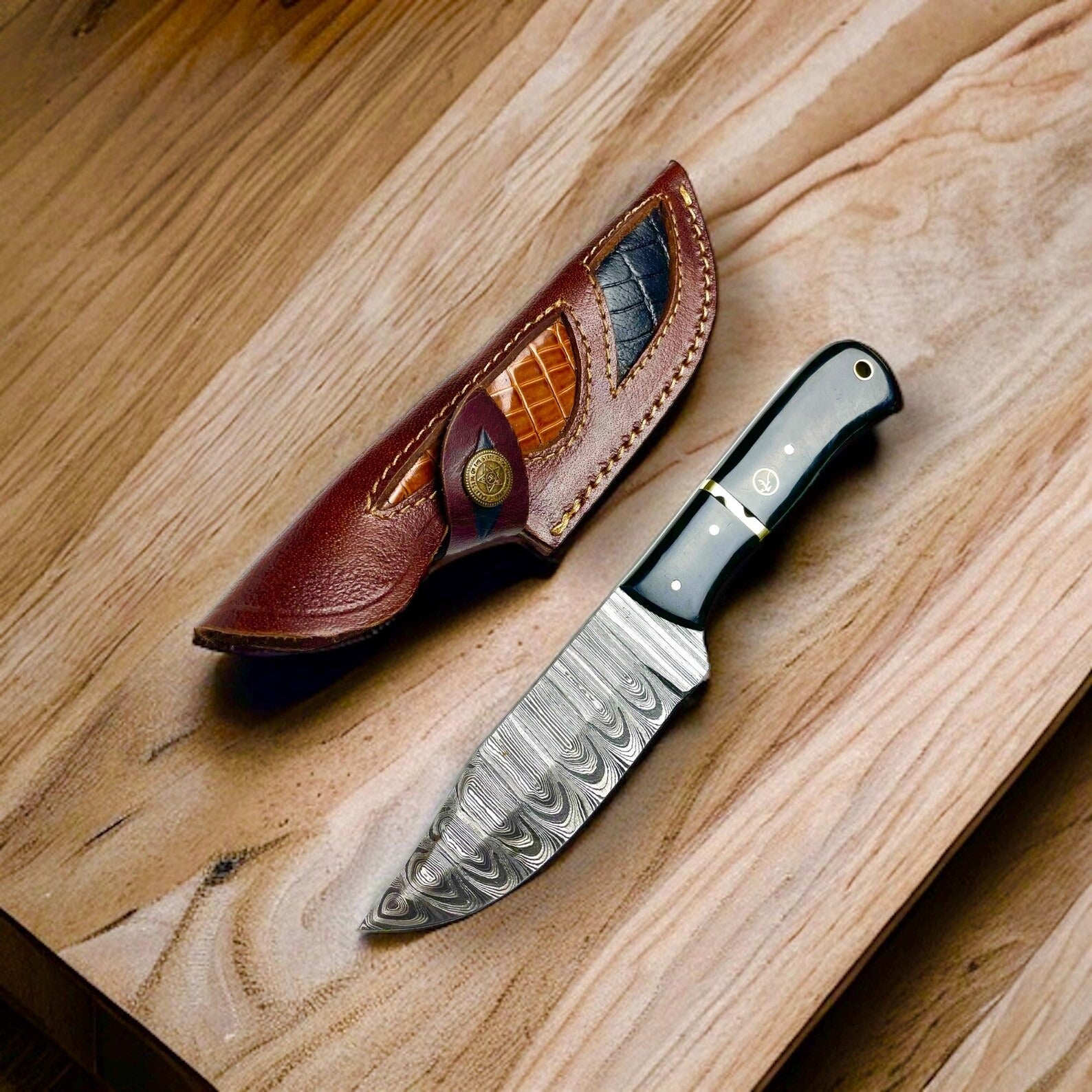 Natural Bone Handle Damascus Skinner Knife
